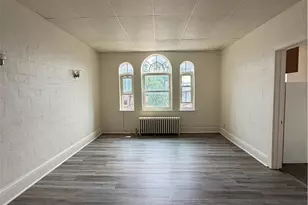 222 S 15th St, Allentown City, PA 18102 - Photo 2
