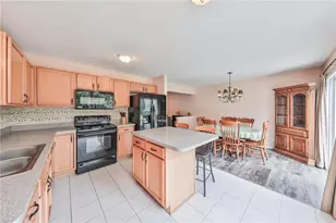 1703 Pinewind Dr, Alburtis Boro, PA 18011 - Photo 8