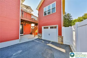 3823 Huckleberry Rd, Allentown City, PA 18104 - Photo 2