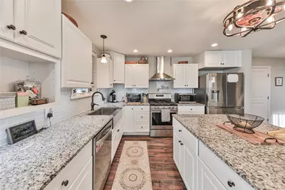 3823 Huckleberry Road, Allentown City, PA 18104 - Photo 18