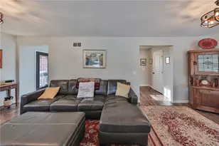 3823 Huckleberry Rd, Allentown City, PA 18104 - Photo 12