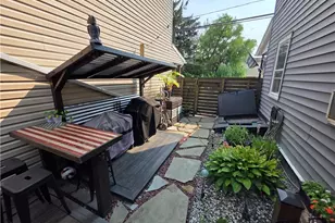 135 Railroad St, Catasauqua Boro, PA 18032 - Photo 4