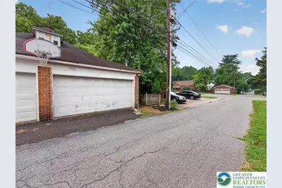 2445 W Allen Street, Allentown City, PA 18104 - Photo 32