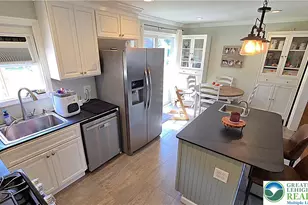 3165 Birch Cir E, Whitehall Township, PA 18052 - Photo 10