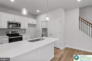 205 Lucille Way, Fleetwood Boro, PA 19522 - Photo 8
