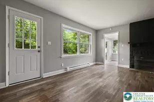 355 Brown St, East Stroudsburg, PA 18301 - Photo 8