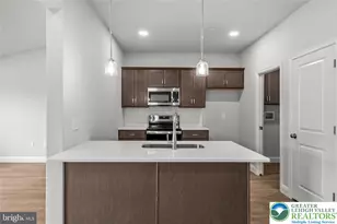 207 Lucille Way, Fleetwood Boro, PA 19522 - Photo 2