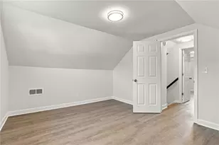 21 Edie Ln, Easton, PA 18045 - Photo 12
