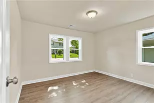 21 Edie Ln, Easton, PA 18045 - Photo 8