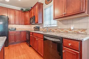 6525 Betsy Ross Cir, Bethlehem City, PA 18017 - Photo 10