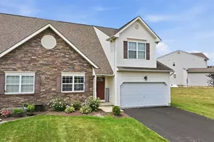 889 Graystone Cir, Allen Township, PA 18067 - Photo 1