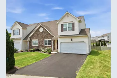 889 Graystone Circle, Allen Township, PA 18067 - Photo 2
