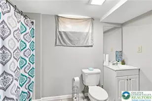 493 Forrest Ave, Bethlehem City, PA 18017 - Photo 46