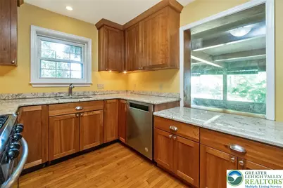 198 Pershing Boulevard, Whitehall Township, PA 18052 - Photo 8