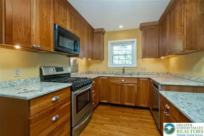 198 Pershing Boulevard, Whitehall Township, PA 18052 - Photo 6