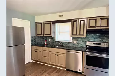 2402 Woodstock Dr #A, Bethlehem, PA 18017 - Photo 8