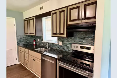 2402 Woodstock Dr #A, Bethlehem, PA 18017 - Photo 10