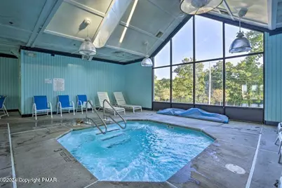 1868 Brentwood, Bushkill, PA 18324 - Photo 8