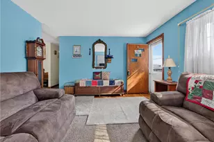 720 Lechauwecki Ave, Fountain Hill Boro, PA 18015 - Photo 12