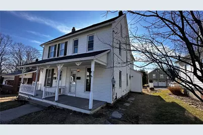 21 Davey Avenue, Pen Argyl, PA 18072 - Photo 2