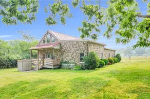 3390 Mountain Rd, Upper Bern, PA 19526 - Photo 4