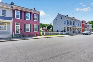 217 S 3rd St, Hamburg Boro, PA 19526 - Photo 2