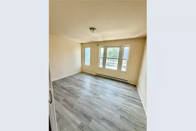 110 Graham Place, Bethlehem, PA 18015 - Photo 2