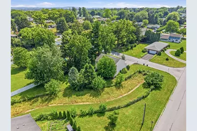1285 N Main Street, South Whitehall Township, PA 18104 - Photo 4