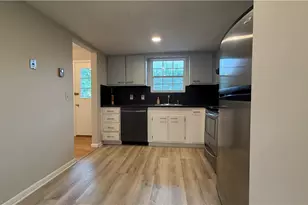 1809 Frankenfield St, Allentown City, PA 18104 - Photo 6