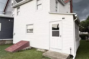 45 W Holland St, Summit Hill Boro, PA 18250 - Photo 4