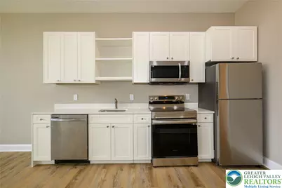 1012 2nd Street #One Bedroom, North Catasauqua Bor, PA 18032 - Photo 12