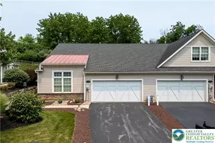 5544 Briar Ln, Whitehall Township, PA 18052 - Photo 4