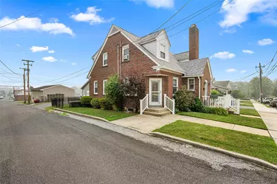 24 Sycamore Street, Hellertown Boro, PA 18055 - Photo 2