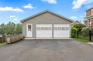24 Sycamore St, Hellertown Boro, PA 18055 - Photo 32