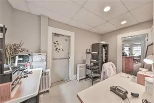 1631 Northampton St, Wilson, PA 18042 - Photo 14