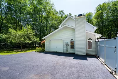 211 Annette Marie Drive, Tunkhannock Twp, PA 18334 - Photo 4