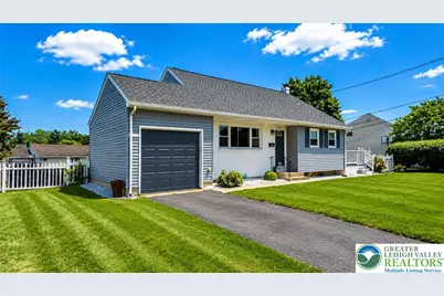 2122 Vista Drive, Bethlehem City, PA 18018 - Photo 2