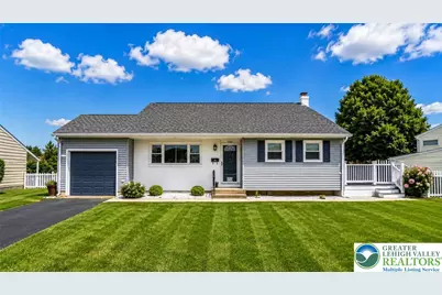 2122 Vista Drive, Bethlehem City, PA 18018 - Photo 1