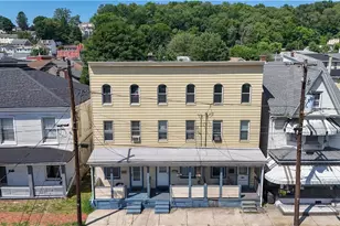 406 Pine St, Tamaqua Boro, PA 18252 - Photo 1