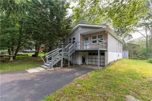 9340 Fairmount Way, Tobyhanna, PA 18466 - Photo 2