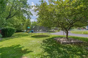 1411 Chippewa Dr, Upper Macungie Township, PA 18104 - Photo 44