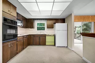 1863 W Union Blvd, Bethlehem City, PA 18018 - Photo 16