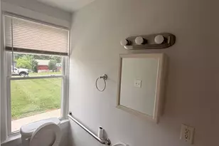 52 S Broadway, Wind Gap Boro, PA 18091 - Photo 6
