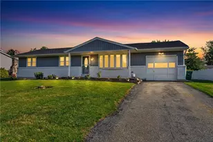 2888 Willow Ln, Macungie Boro, PA 18062 - Photo 2