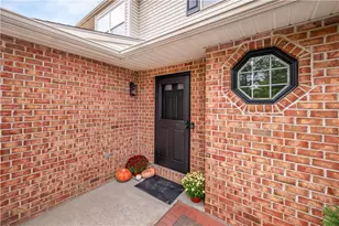 43 Olde Penn Dr, Easton, PA 18045 - Photo 2