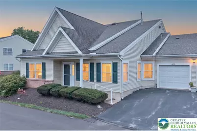 4690 Blue Grass Lane, Lower Macungie Township, PA 18062 - Photo 32