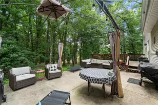 1306 N Rocky Mountain Dr, Chestnuthill Twp, PA 18330 - Photo 22