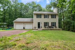 1306 N Rocky Mountain Dr, Chestnuthill Twp, PA 18330 - Photo 2