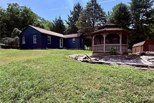 1988 Herbert Ave, Hellertown Boro, PA 18055 - Photo 6
