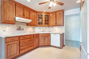 4165 E Texas Rd, Allentown City, PA 18103 - Photo 16